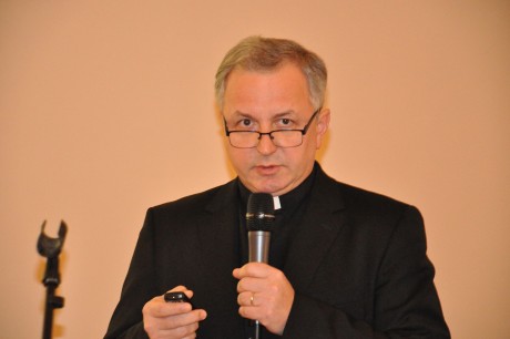 A személy misztériumáról szólt Janka Ferenc, filozófus, teológiai tanár előadása